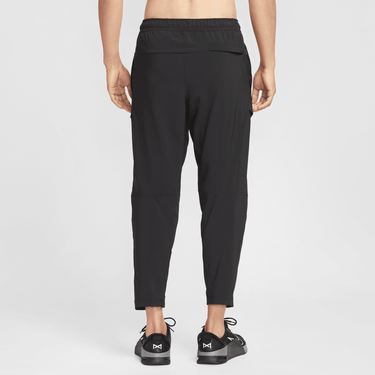 NIKE UNLIMITED MEN'S DRI-FIT VERSATILE CARGO PANTS