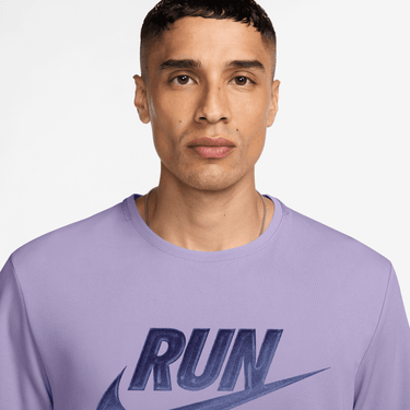 NIKE MILER RUN ENERGY MEN'S DRI-FIT SHORT-SLEEVE RUNNING TOP