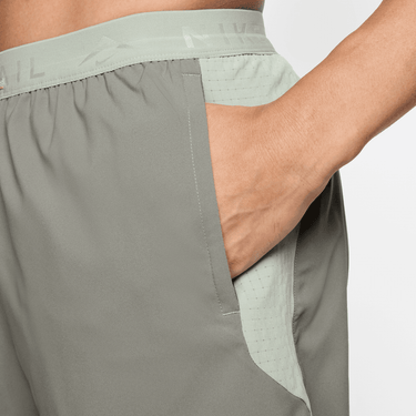 NIKE TRAIL MEN'S DRI-FIT 6" BRIEF-LINED RUNNING SHORTS