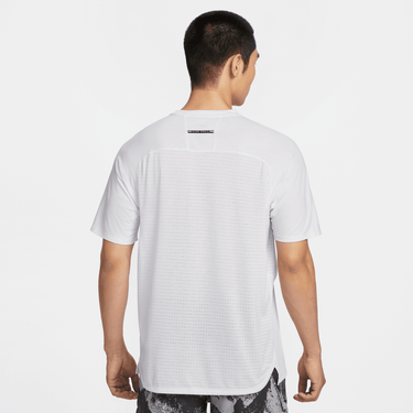 NIKE SOLAR CHASE MEN'S DRI-FIT ADV SHORT-SLEEVE RUNNING TOP