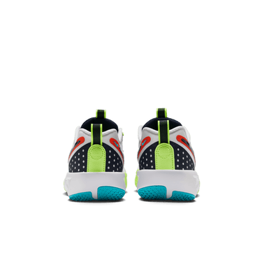 NIKE G.T. CUT 3 SE BIG KIDS' BASKETBALL SHOES