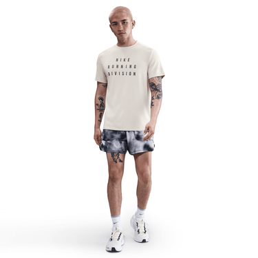 NIKE RUNNING DIVISION MEN'S DRI-FIT SHORT-SLEEVE T-SHIRT