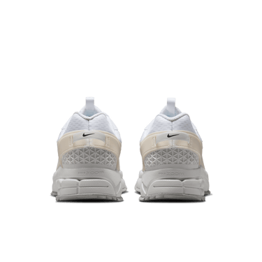 NIKE ZOOM VOMERO ROAM MEN'S SHOES