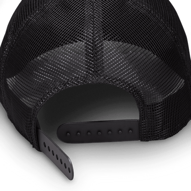 NIKE RISE STRUCTURED OUTDOOR TRUCKER CAP