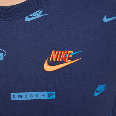 NIKE SPORTSWEAR BIG KIDS' T-SHI RT