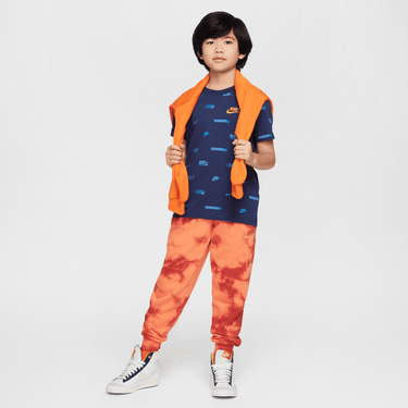 NIKE SPORTSWEAR BIG KIDS' T-SHI RT