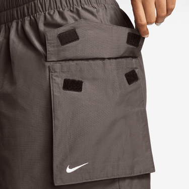 NIKE SPORTSWEAR ESSENTIAL WOVEN WOMEN'S HIGH-WAISTED 5" CARGO SHORTS