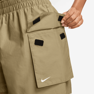 NIKE SPORTSWEAR ESSENTIAL WOVEN WOMEN'S HIGH-WAISTED 5" CARGO SHORTS