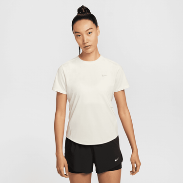 NIKE SWIFT WOMEN'S DRI-FIT SHORT-SLEEVE RUNNING TOP