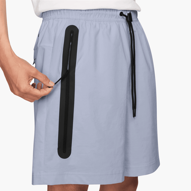 NIKE TECH MEN'S WOVEN SHORTS