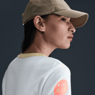 NIKE SPORTSWEAR CLUB WOMEN'S SHORT-SLEEVE T-SHIRT