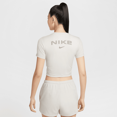 NIKE SPORTSWEAR WOMEN'S SLIM CROPPED T-SHIRT