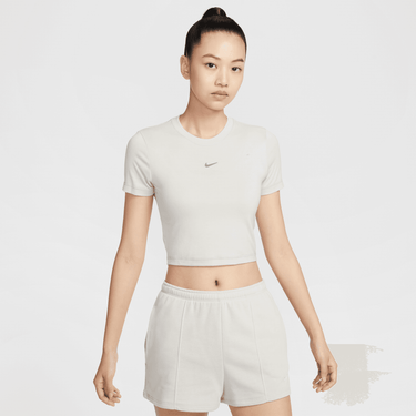 NIKE SPORTSWEAR WOMEN'S SLIM CROPPED T-SHIRT