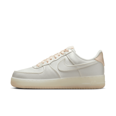 NIKE AIR FORCE 1 ’07 LV8 WOMEN'S SHOES