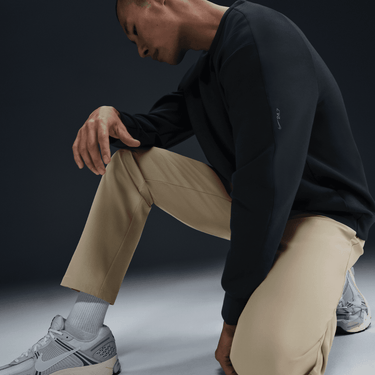 NIKE 24.7 PERFECTSTRETCH MEN'S DRI-FIT REGULAR CHINO PANTS