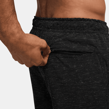 NIKE UNLIMITED MEN'S DRI-FIT 7" UNLINED VERSATILE SHORTS