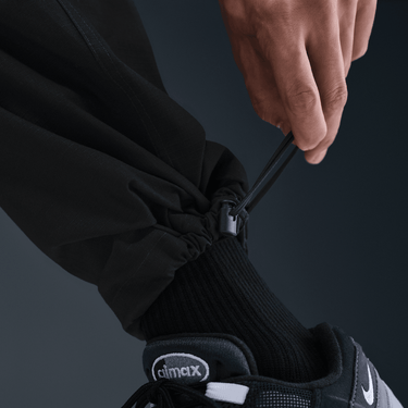 NIKE SPORTSWEAR CLUB MEN'S WOVEN CARGO PANTS
