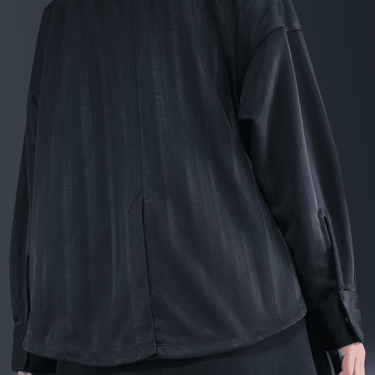 NIKE SPORTSWEAR WOMEN'S OVERSIZED JACQUARD STRIPED BUTTON-DOWN SHIRT