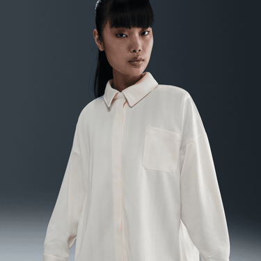 NIKE SPORTSWEAR WOMEN'S OVERSIZED JACQUARD STRIPED BUTTON-DOWN SHIRT