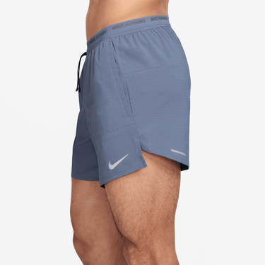 NIKE STRIDE MEN'S DRI-FIT 5" BRIEF-LINED PERFORATED RUNNING SHORTS