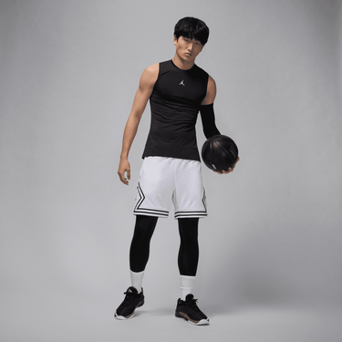JORDAN SPORT MEN'S DRI-FIT SLEEVELESS BASE LAYER TANK