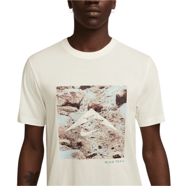 NIKE MEN'S DRI-FIT TRAIL RUNNING T-SHIRT