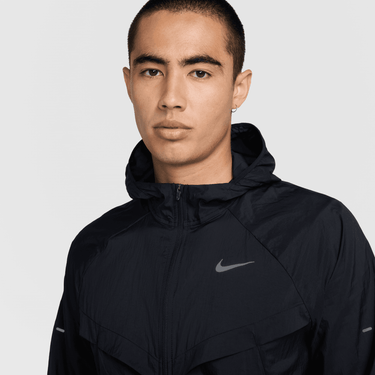 NIKE STRIDE MEN'S REPEL UV RUNNING JACKET