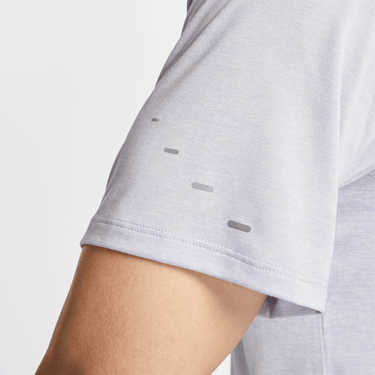 NIKE STRIDE MEN'S DRI-FIT ADV SHORT-SLEEVE RUNNING TOP