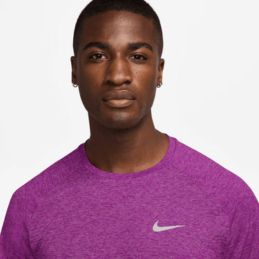 NIKE STRIDE MEN'S DRI-FIT ADV SHORT-SLEEVE RUNNING T OP