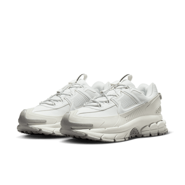 NIKE ZOOM VOMERO ROAM WOMEN'S WINTERIZED SHOES