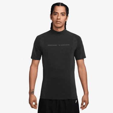 NIKE TECH MEN'S SHORT-SLEEVE TOP