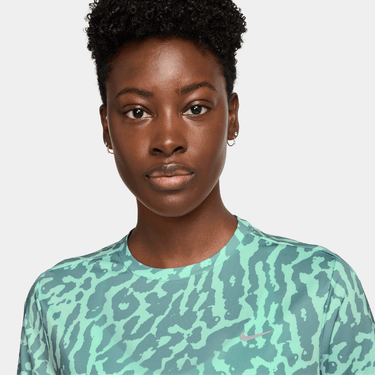 NIKE SWIFT WOMEN'S DRI-FIT SHORT-SLEEVE RUNNING TOP