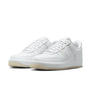 NIKE AIR FORCE 1 '07 WOMEN'S SHOES