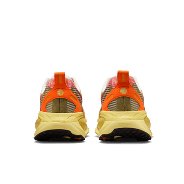 NIKE VOMERO 18 SE MEN'S ROAD RUNNING SHOES