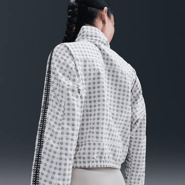 NIKE SPORTSWEAR WOMEN'S WOVEN REPEL JACKET
