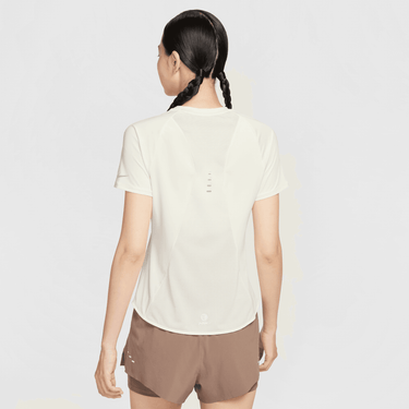 NIKE SWIFT WOMEN'S DRI-FIT SHORT-SLEEVE RUNNING TOP