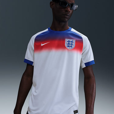 NIKE ENGLAND 2025 STADIUM HOME (WOMEN'S TEAM) MEN'S DRI-FIT FOOTBALL REPLICA SHIRT