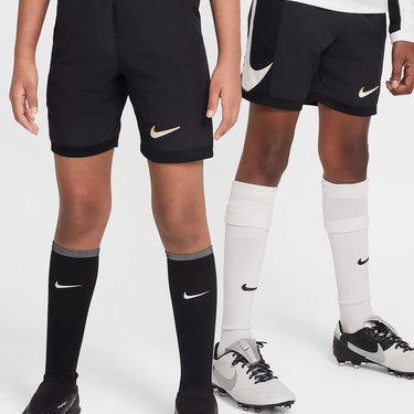 NIKE ACADEMY OLDER KIDS' DRI-FIT FOOTBALL SHORTS