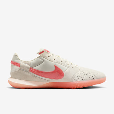 NIKE STREETGATO LOW-TOP FOOTBALL SHOES