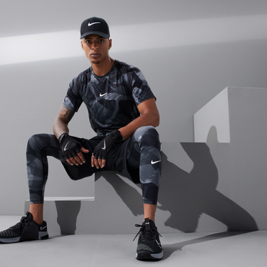 NIKE DRI-FIT CLUB STRUCTURED SWOOSH CAP