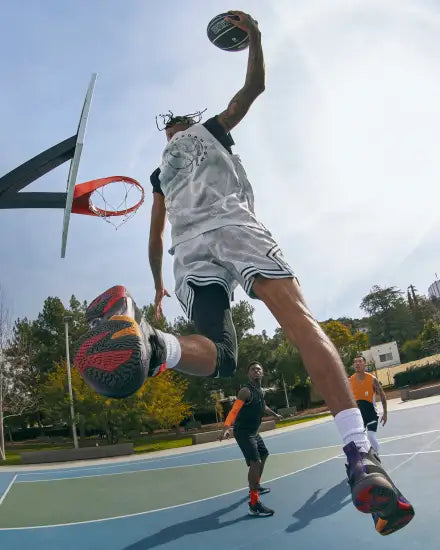 New balance 690 men top basketball