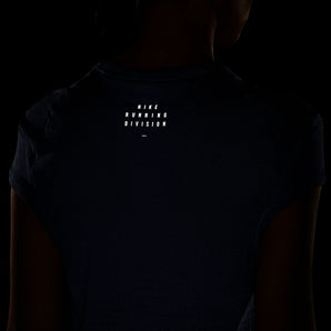 NIKE DRI-FIT RUN DIVISION WOMENS SHORT-SLEEVE RUNNING TOP