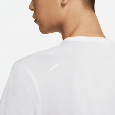 NIKE DRI-FIT RISE 365 MEN'S SHORT-SLEEVE RUNNING TOP