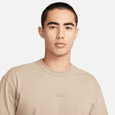 NIKE SPORTSWEAR  PREMIUM ESSENTIALS MEN'S T-SHIRT