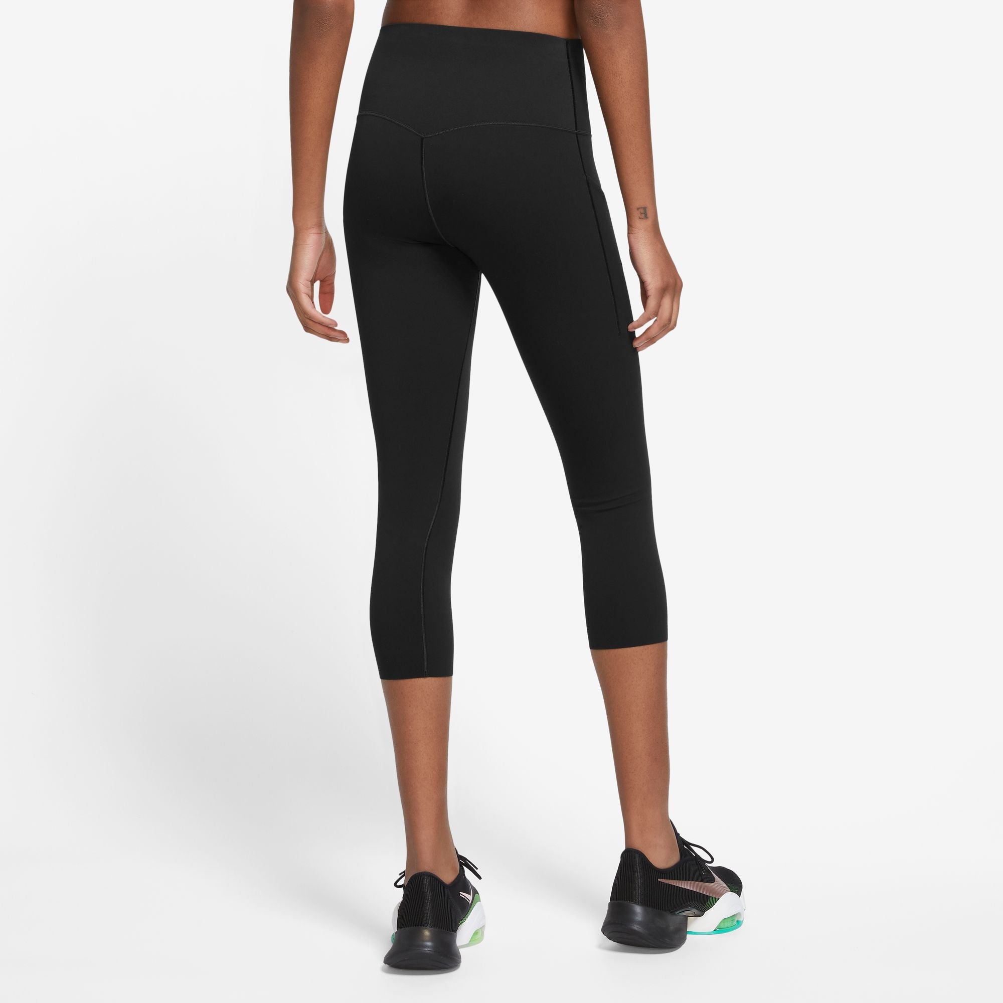 Nike Women's Universa Medium-Support High-Waisted Cropped Leggings with  Pockets DQ5894
