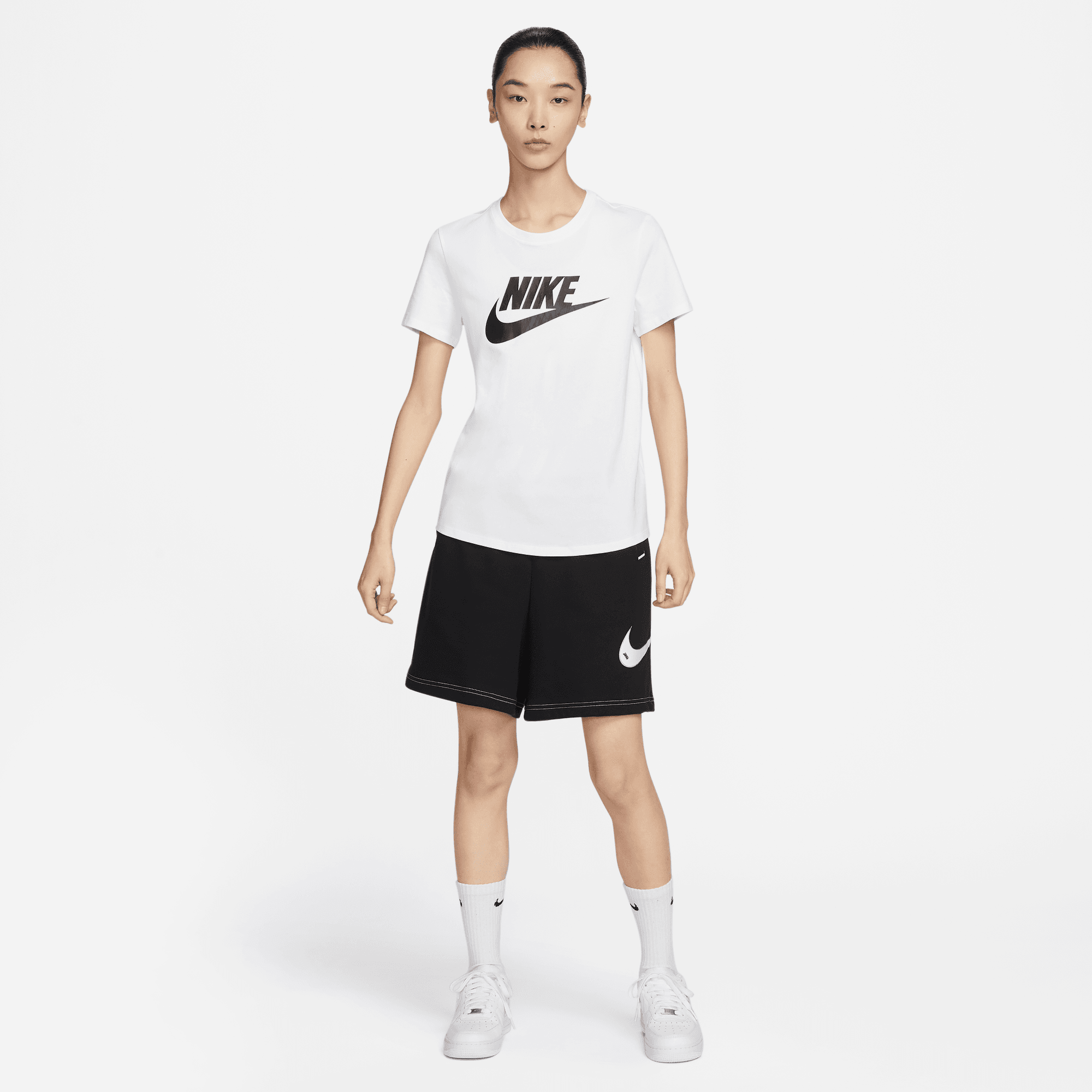 NIKE SPORTSWEAR ESSENTIALS WOMEN'S LOGO T-SHIRT WHITE/BLACK – Park ...