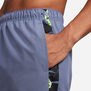 NIKE DRI-FIT CHALLENGER STUDIO '72 MEN'S 7" UNLINED RUNNING SHORTS