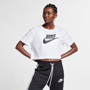 NIKE SPORTSWEAR ESSENTIAL WOMENS CROPPED T-SHIRT