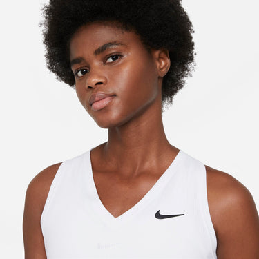 NIKECOURT VICTORY WOMENS TENNIS  TANK